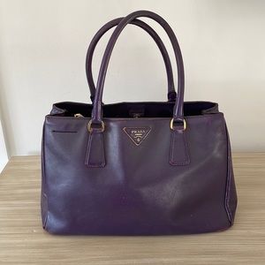 PRADA SAFFIANO LEATHER LUX TOTE - Purple